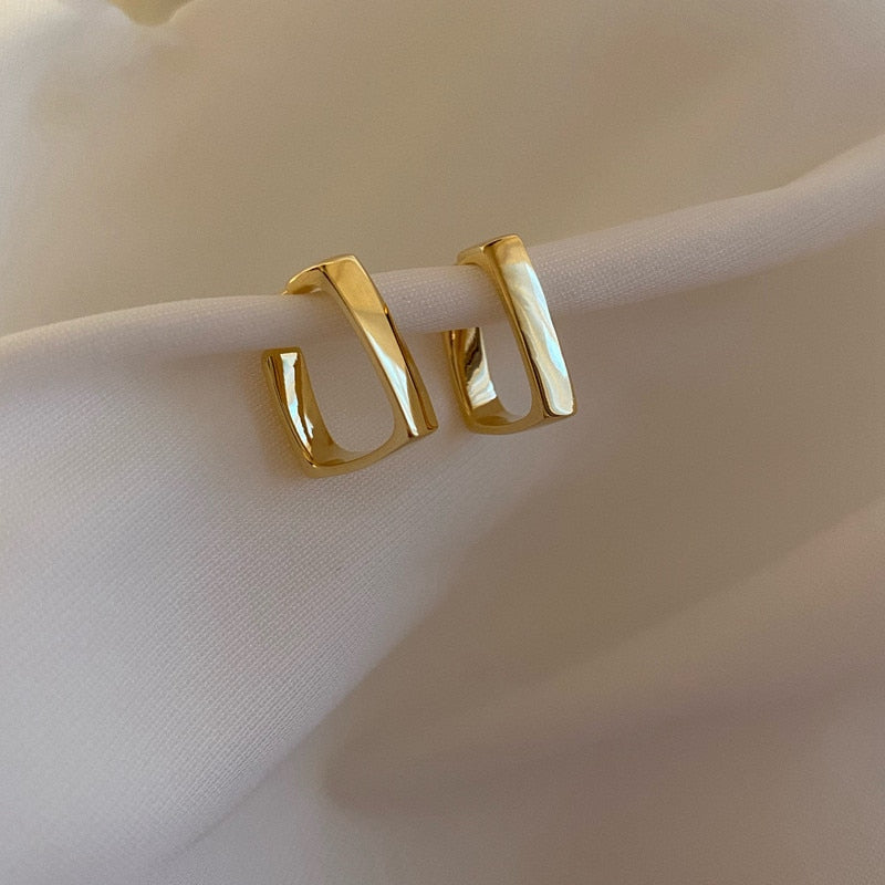 Retro Gold Pendant Earrings
