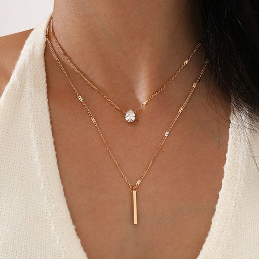 Simple Gold Pendant Necklace